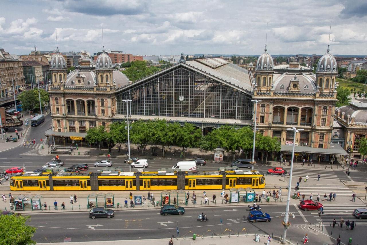 Luxe, Historic Home Downtown Landmarks 19 Century Budapest Exteriör bild